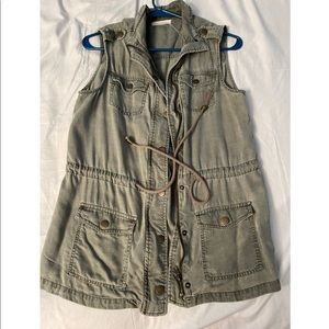 Altar’d State Army Green Cargo Utility Vest